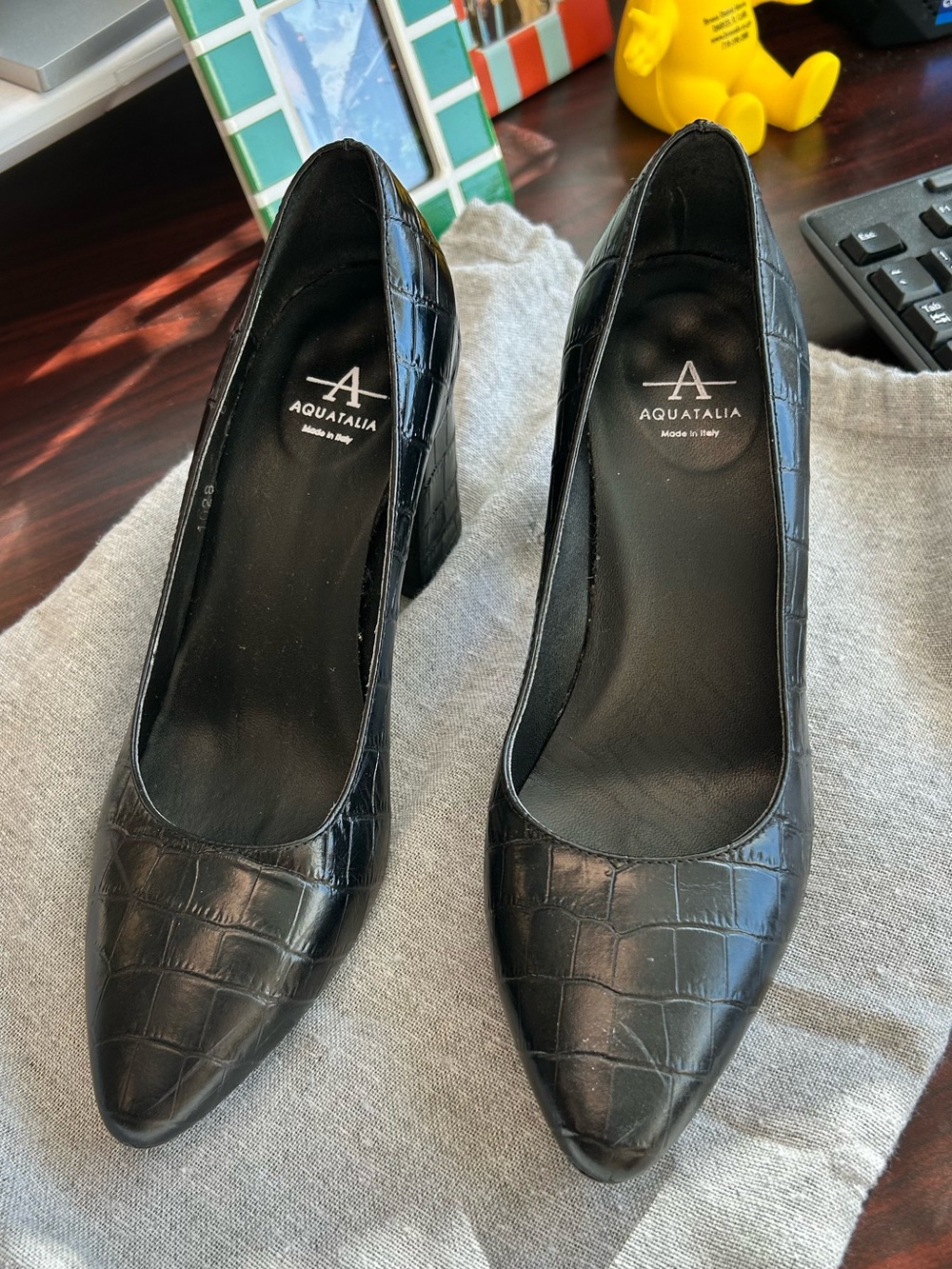Aquatalia Black Croc-Embossed Pointed Toe Mid Heels